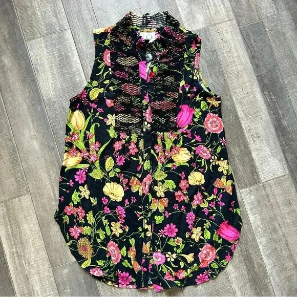 Anthropologie Akemi + Kin Black Christine Ruffled Floral Sleeveless Top Sz. XS - Picture 2 of 9